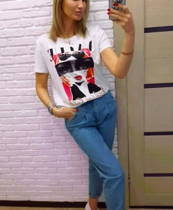 Очаровательная и игривая красотка поможет тебе забыть обо всем. В моих нежных объятиях ты откроешь для себя новый мир удовольствия. Позвони, и я стану твоей главной фантазией! 2746, 32 года